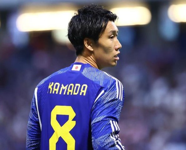 サッカー選手の鎌田大地選手
