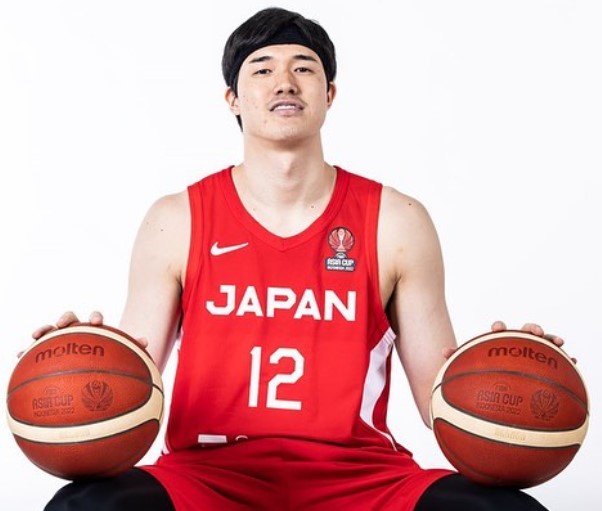 バスケットボール選手の渡辺雄太